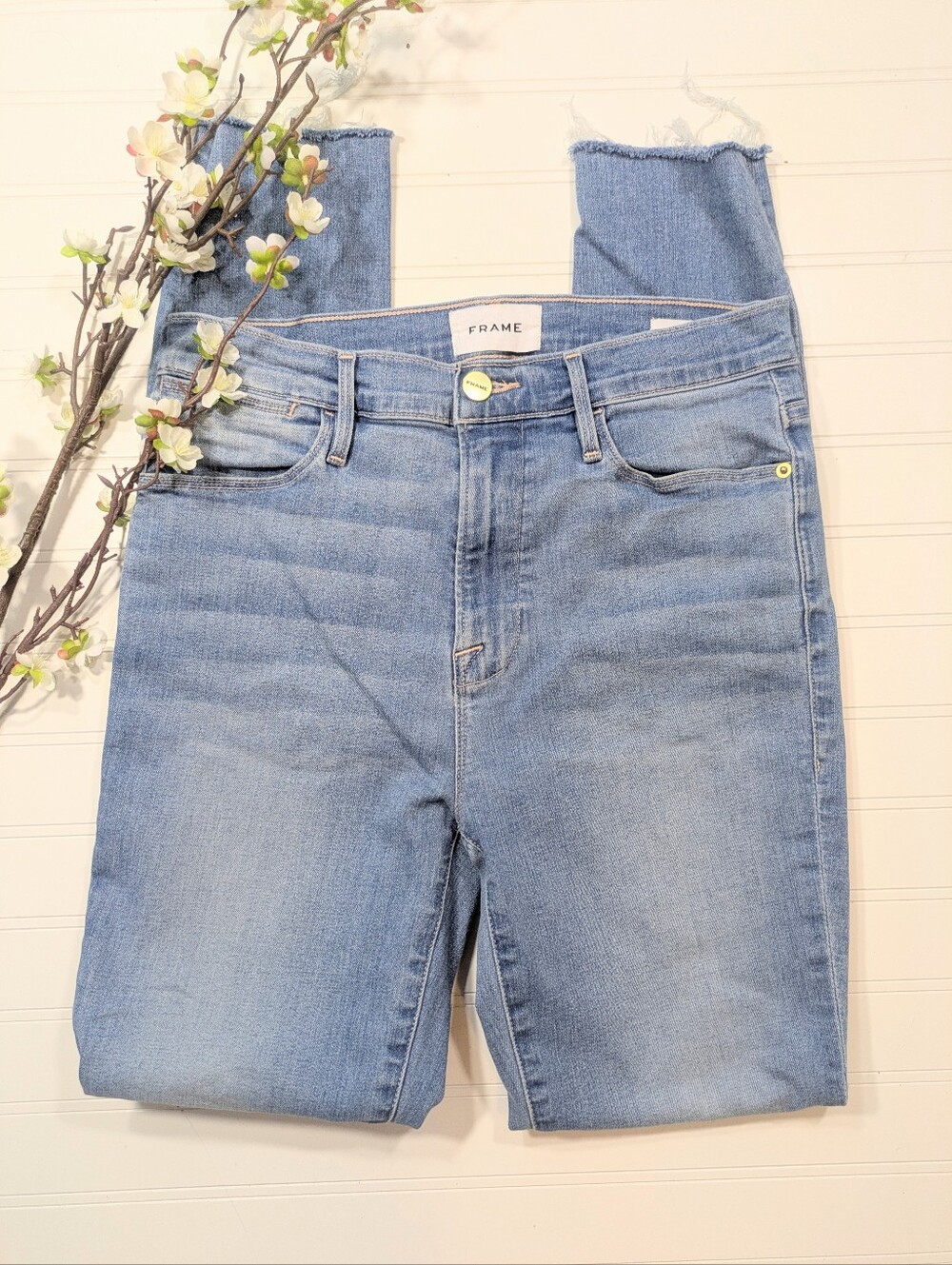 Frame Le High Skinny Europa Wash High Rise Raw Hem Jeans